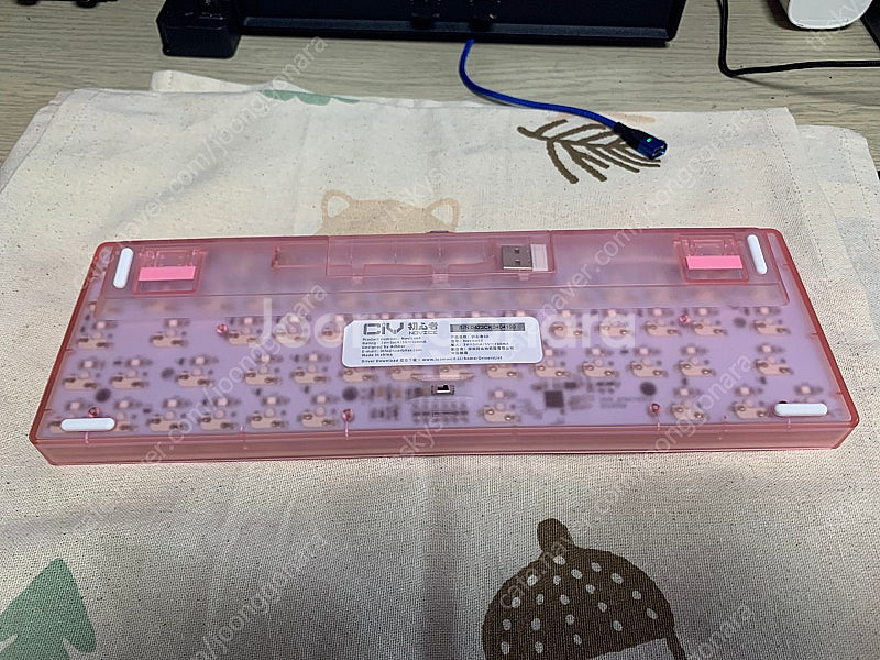 Novice 68 65배열 키보드 판매합니다.--3