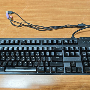 제닉스 Tesoro M7 기계식 LED2 키보드