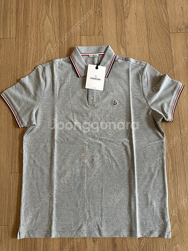몽클레어 반팔 카라티셔츠 그레이 L,XL 새제품--0