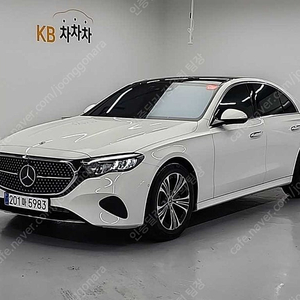 벤츠 E클래스 중고 벤츠 중고 승용차 2024년식 16,377km E200 아방가르드 개인사업자 차량구매