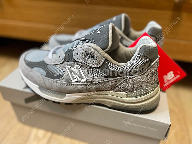 뉴발란스 992 그레이 230Size (새상품) 팝니다...--1