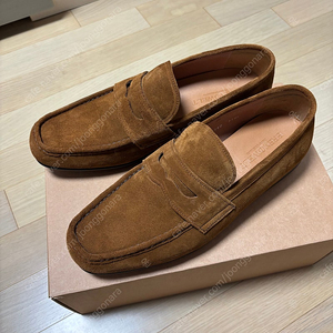 브레노웰트 드라이빙 페니로퍼 270사이즈 팝니다