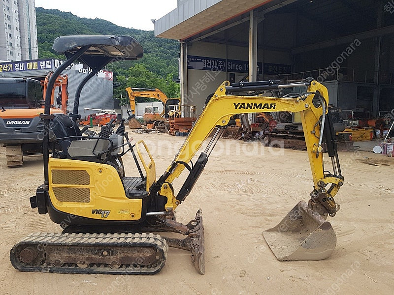미니굴삭기 얀마VIO17 (1.7톤) 1톤화물차에 실고 다니기좋은 미니굴삭기 2020년 가동시간 2천시간 특A급 팝...--0