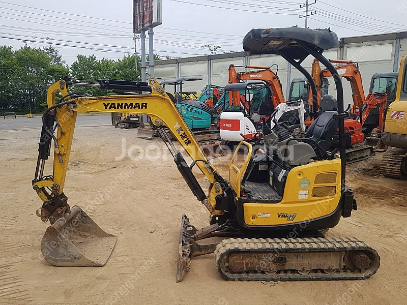 미니굴삭기 얀마VIO17 (1.7톤) 1톤화물차에 실고 다니기좋은 미니굴삭기 2020년 가동시간 2천시간 특A급 팝...--6