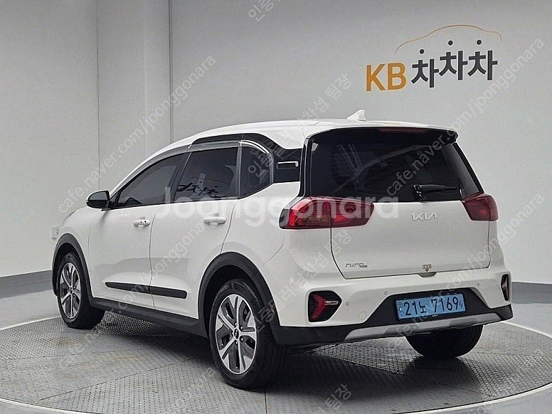 기아 니로 중고 니로 플러스 중고차 흰색 2023년식 ...--3