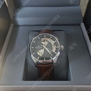 해밀턴 오픈하트 딥그린 40mm 가죽밴드 모델 판매합니다