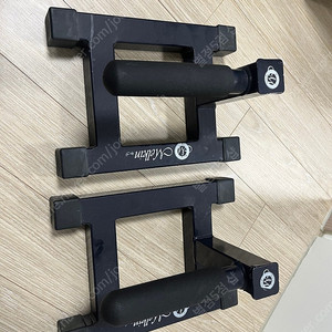 멜킨 푸쉬업바