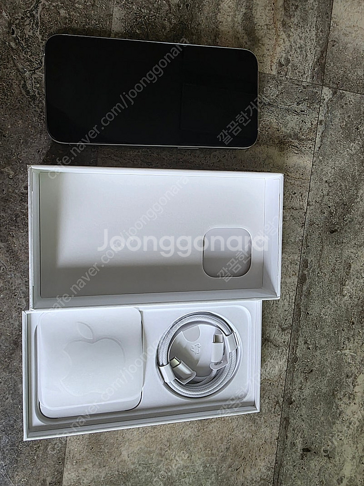 아이폰15프로 맥스 256g 화이트 s급팝니다--3