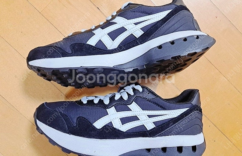 아식스 조거 런닝화 230~250사이즈 팝니다--3