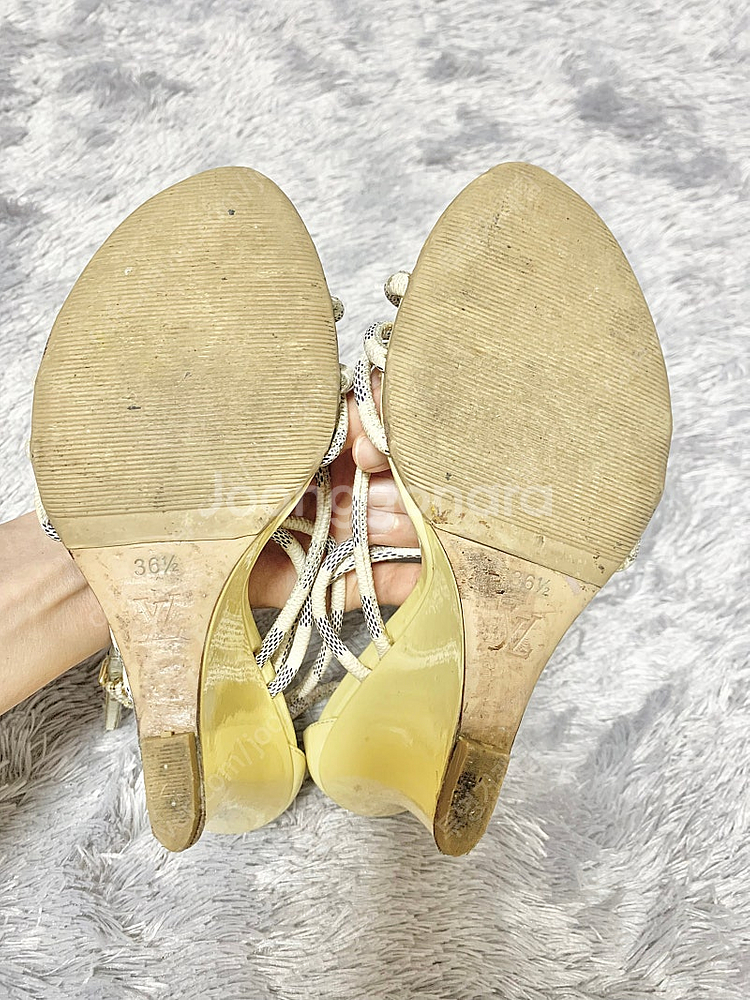 루이비통 다미에 웨지힐 스트랩 샌들 235--8