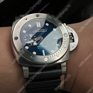 파네라이 섭머저블 pam00692 / 692 팝니다 (브라이틀링 크로노맷 44mm b01 로만인덱스 교환)