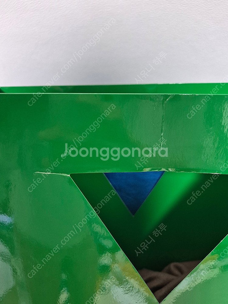보테가베네타 패딩 카세트백--8