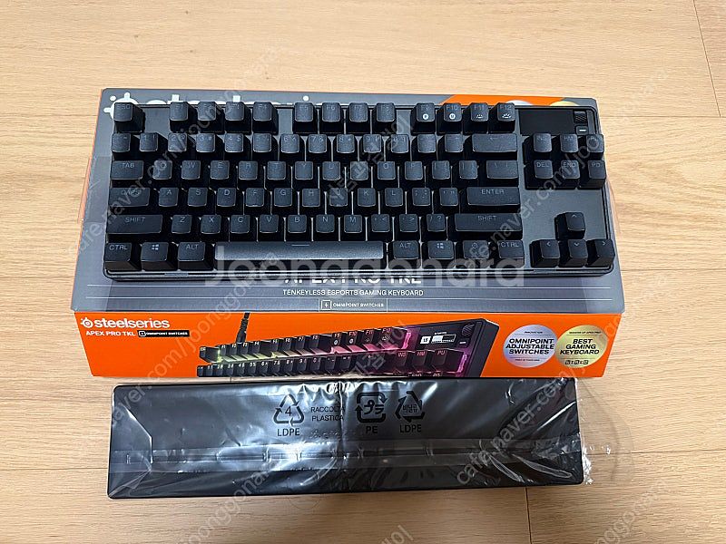 스틸시리즈 Apex Pro TKL 유선 게이밍 키보드--0