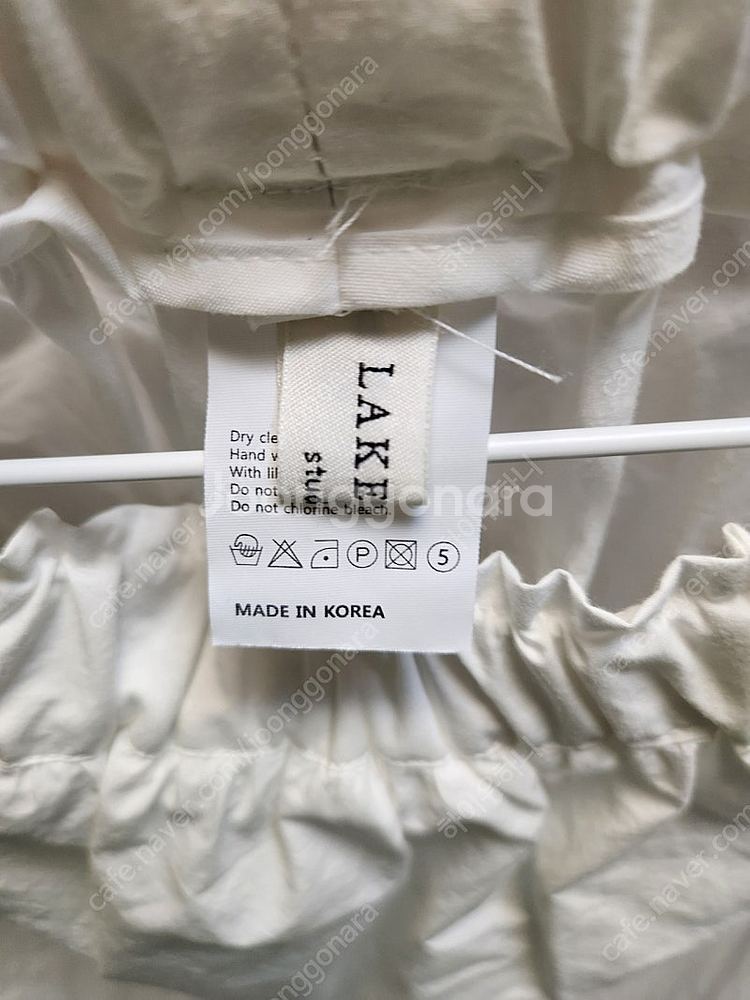 흰롱스커트 택없는새옷--1