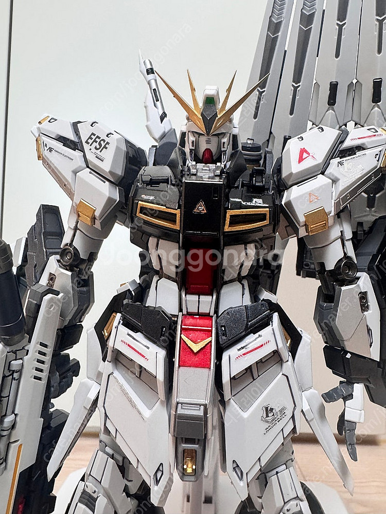V-TIGER 1/100 뉴건담 도색 완성작 판--0