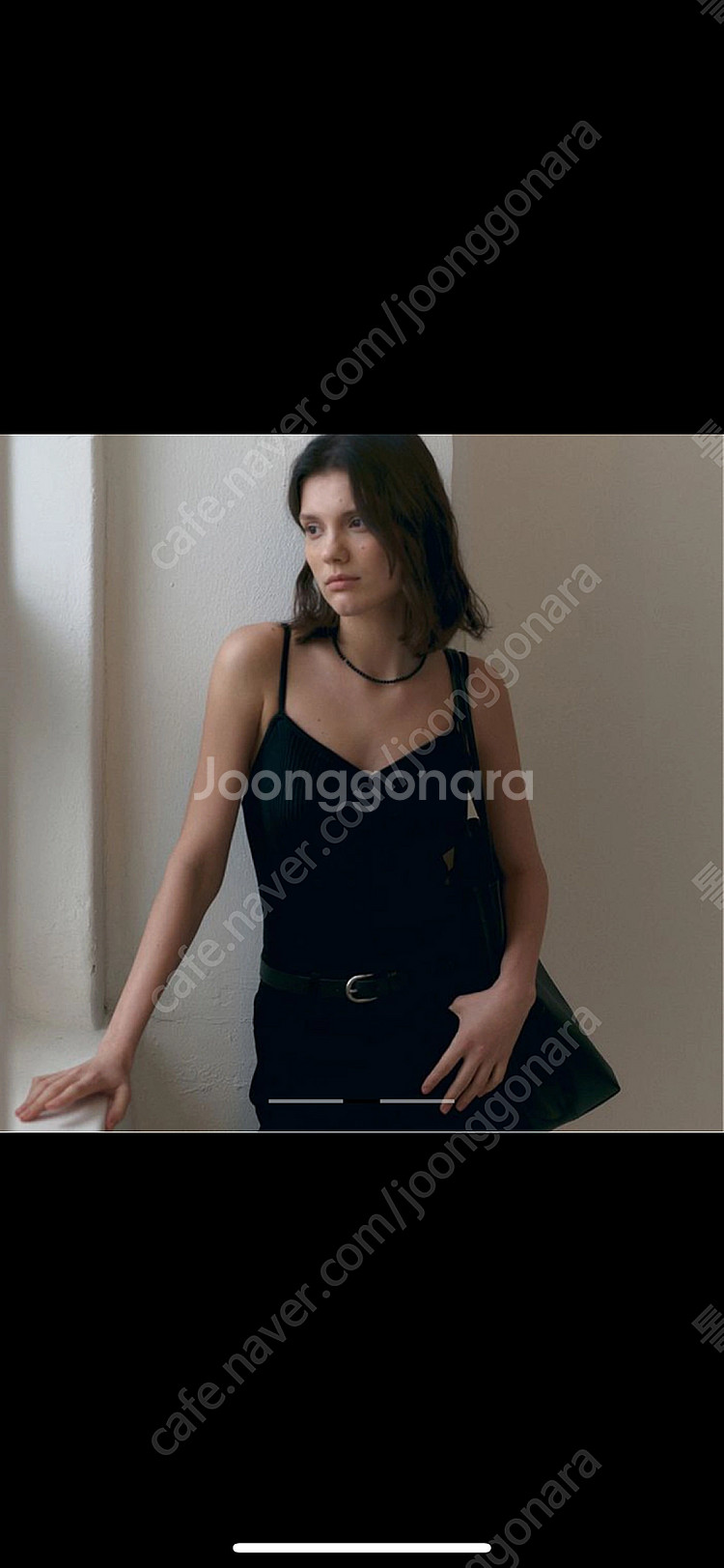 포유온 moire Knit Sleeveless 나시--1