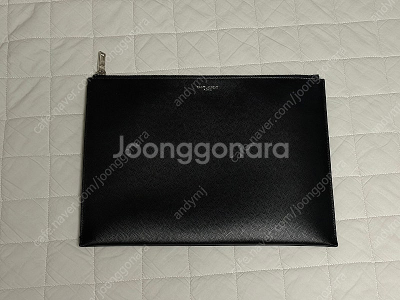정품 생로랑 클러치백 케이버 블랙 >.<--1