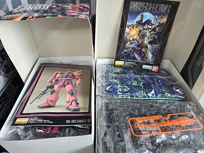 MG 턴엑스, MG 샤아전용 자쿠 2.0--1