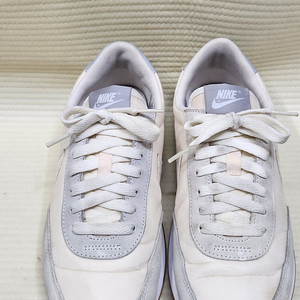 나이키 데이브레이크 235사이즈