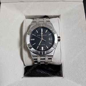 모리스 라크로와 아이콘 39mm 검판