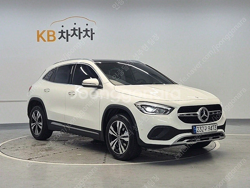 벤츠 GLA 중고 벤츠 GLA클래스 중고 흰색 2021년식 GLA220 법인차량 세금혜택--4