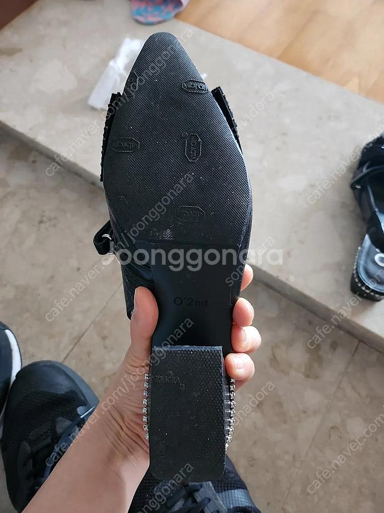 오즈세컨 슬링백 샌들 판매해요--8
