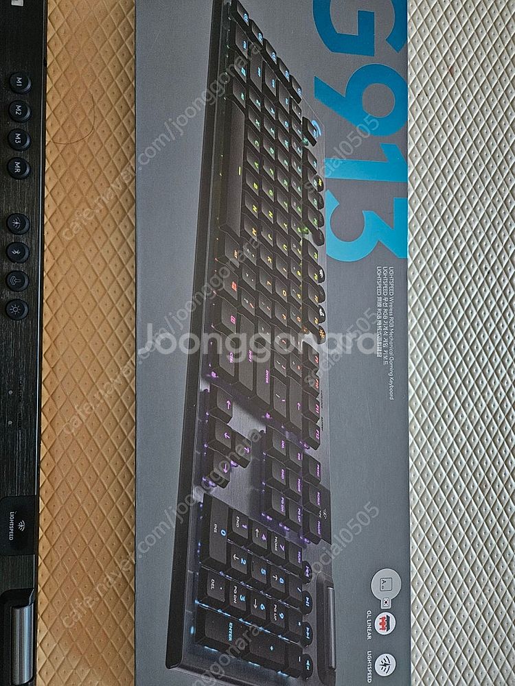 로지텍 G913 키보드 팝니다(풀박스구성)--1