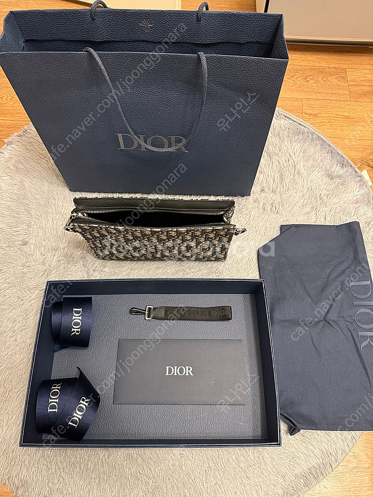 (춘천)DIOR 디올 오블리크 A5 트라이앵글 파우치 ...--2