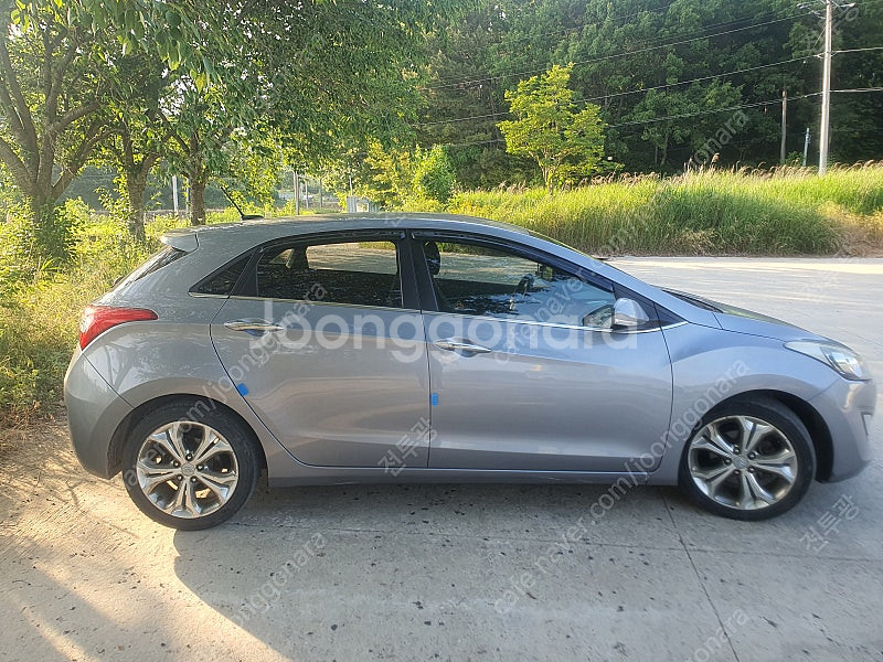i30 디젤 1.6 VGT 익스트림 팝니다.--3