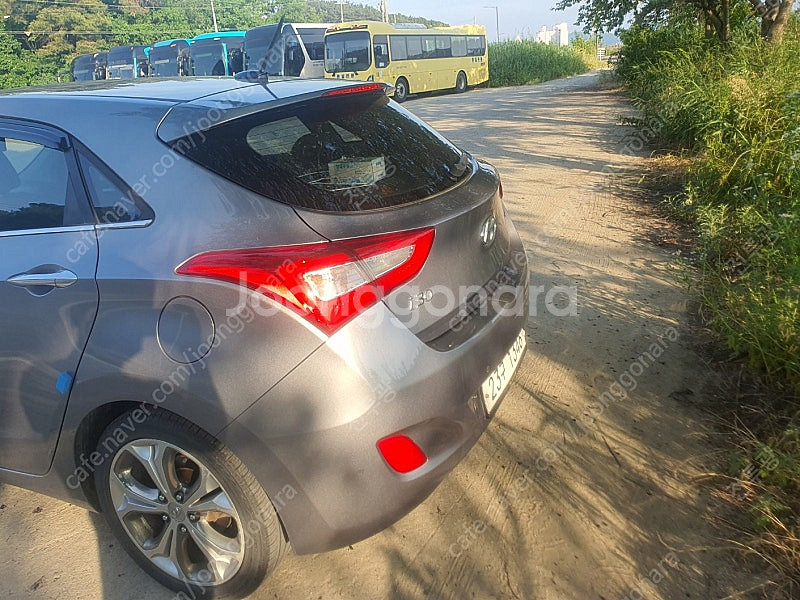 i30 디젤 1.6 VGT 익스트림 팝니다.--5