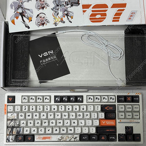 VGN V87 PRO 디아나 유무선 키보드 팝니다.