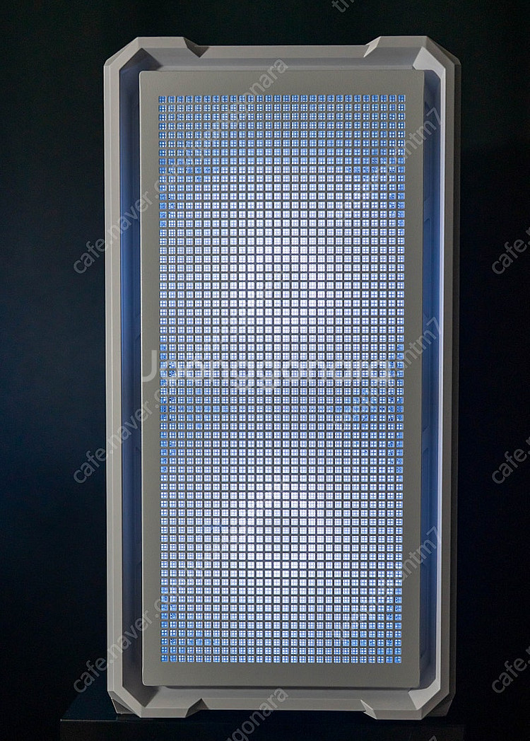 9800X3D / 5070TI 컴퓨터 본체 팝니다.--4
