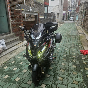 22년식 국내하나뿐이 몸빵큰 pcx125 풀튜닝 팝니다