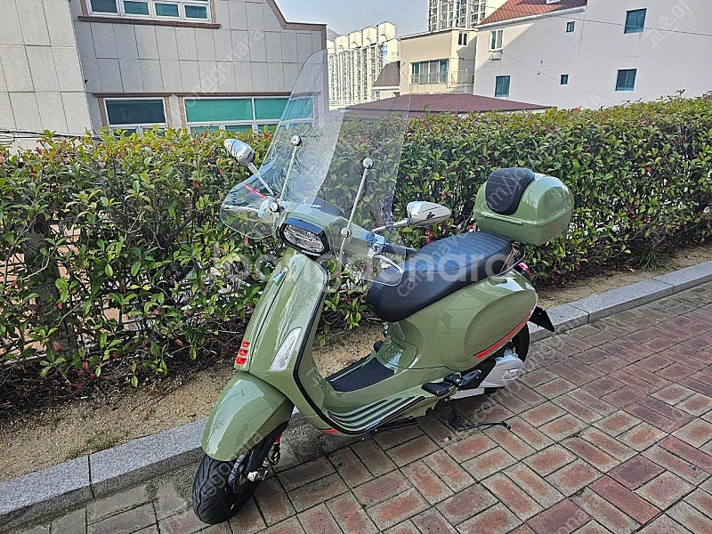 23년 베스파 스프린트125 그린색상 풀옵션 준신차상태...--0