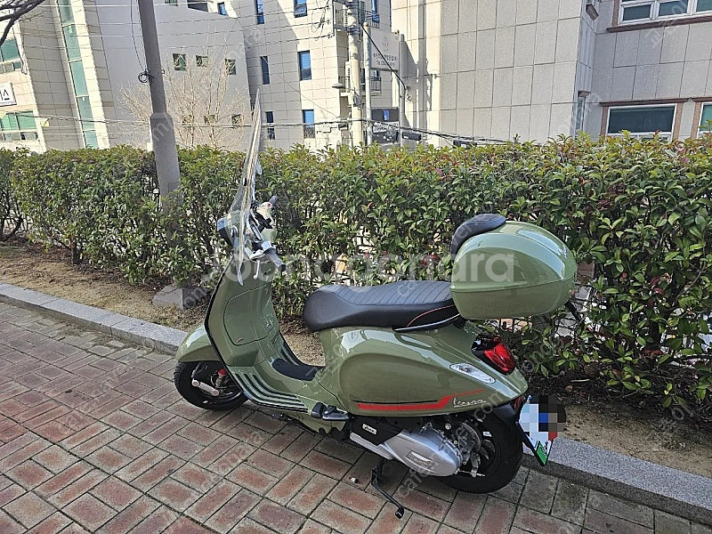 23년 베스파 스프린트125 그린색상 풀옵션 준신차상태...--3