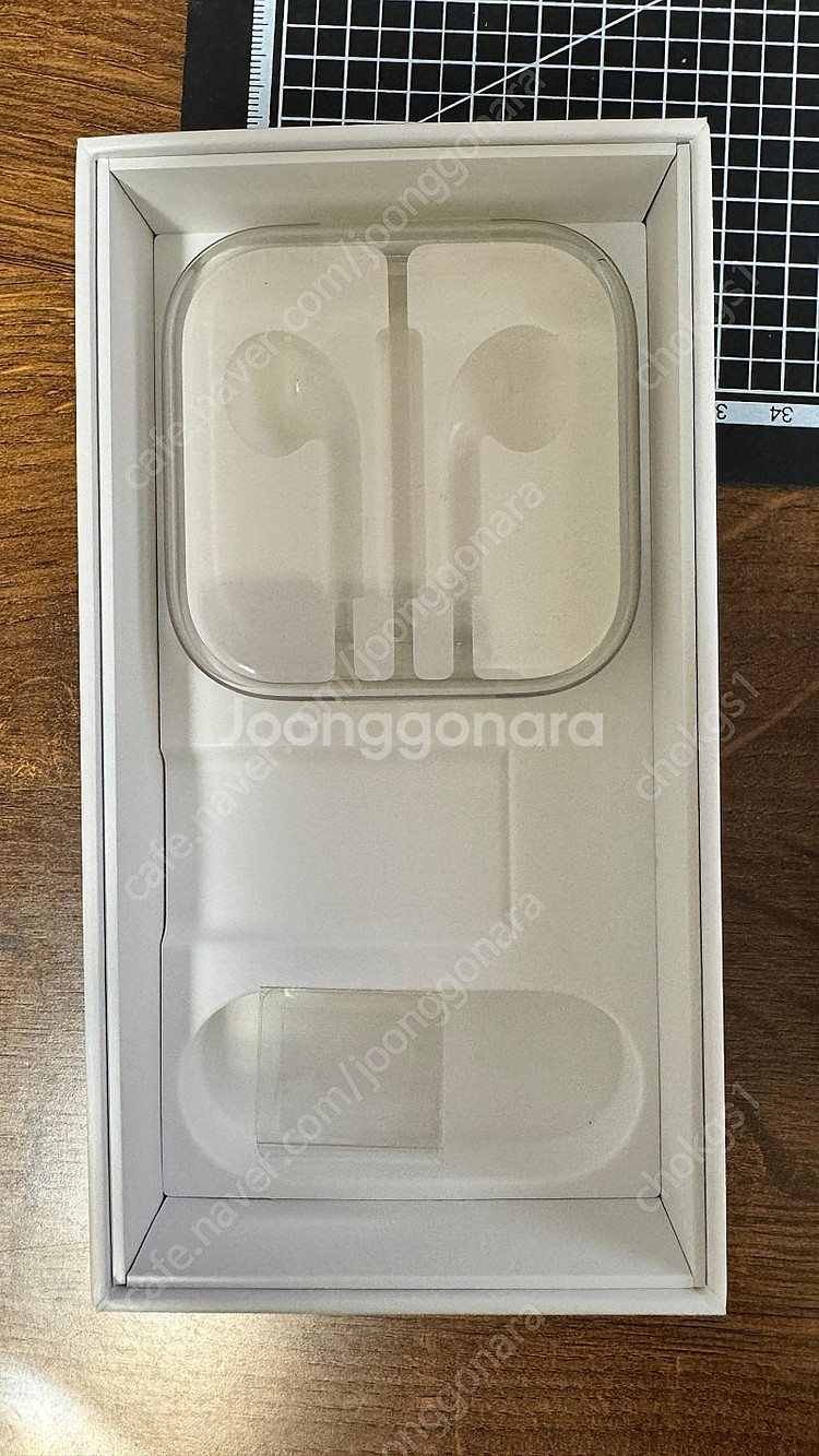 아이폰 SE1 실버 64G 국내정발 제품--3