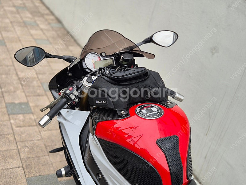 2015년식 5만키로 BMW S1000RR 판매합니다.--9