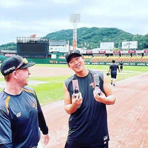 한화 30주년유니폼 하주석마킹 구매합니다