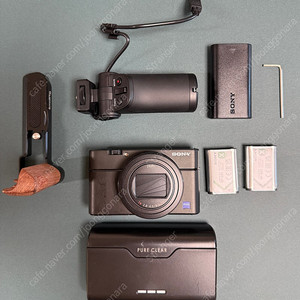 소니 RX100M7 브이로그 패키지 팝니다.