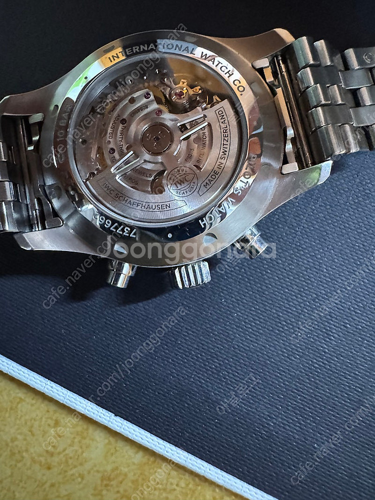 IWC 파일럿워치 37800 녹판 43미리 팝니다.--2