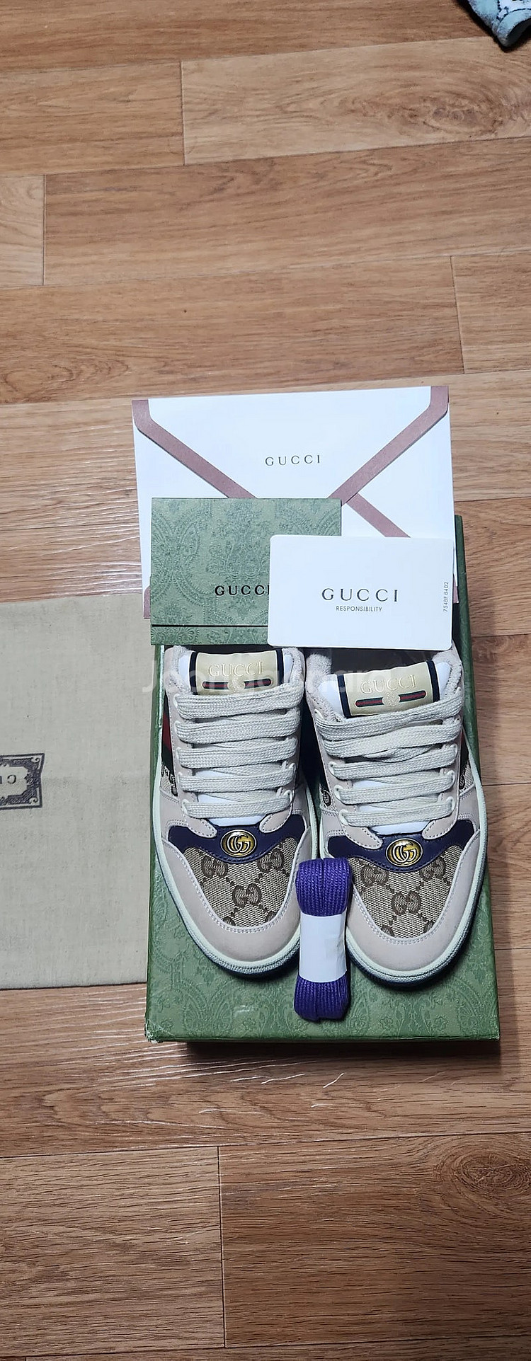 폭탄가격 내림급처/빨리빨리가져가세요/GUCCI GG스니...--0