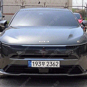 회색 K8 중고 하이브리드 노블레스 중고차싸게사기 할부리스 4,674 km