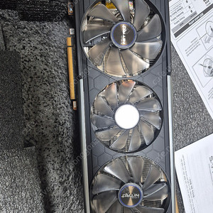 사파이어 RX5700XT NITRO+ OC 그래픽 카드