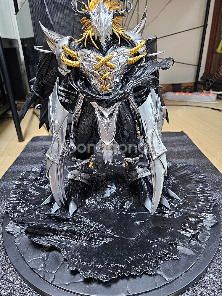 MOTU 블랙워그레이몬 레진 팝니다.--2