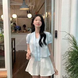 르브아 파우더 블라우스