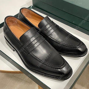 마리오미나르디 페니로퍼 팝니다.(size 250)