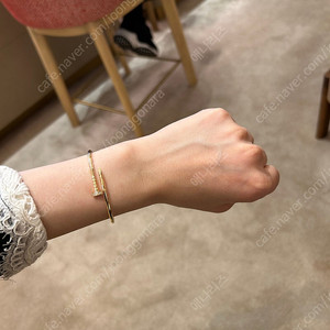 까르띠에 앵끌루 팔찌 SM 옐로우골드 다이아 18K 15호 (반클리프 루이비통 샤넬 불가리 티파니 한섬 타임 마인 로로피아나 디올 고야드 막스마라)