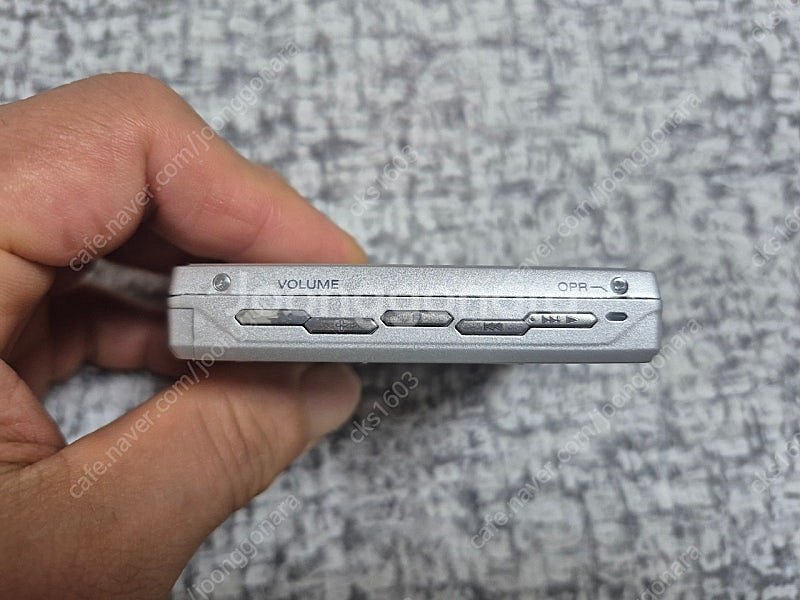 SONY MDP MZ-E90 실버색상 외 1점 정상작동...--4