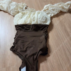반팔 레이스 원피스 수영복 5000원
