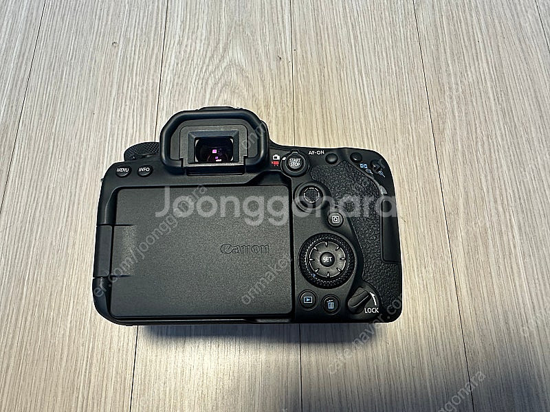 캐논 정품 90D 바디 2대 판매합니다.--1